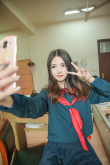 双姝艳三级无删减